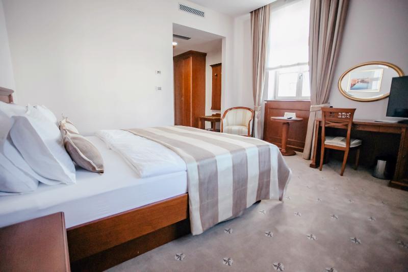 Hotel Stara Lika Gospic Bagian luar foto